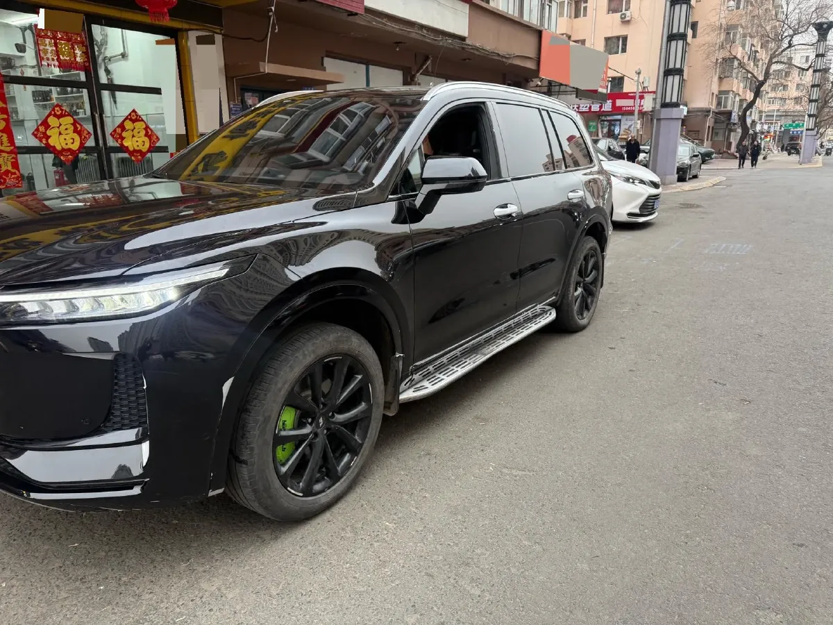 2020 Li ONE Range Extended 131HP REEV 40.5KWH,autocango,china used car exporter,china ev exporter,chinese used car exporter,chinese used ev exporter