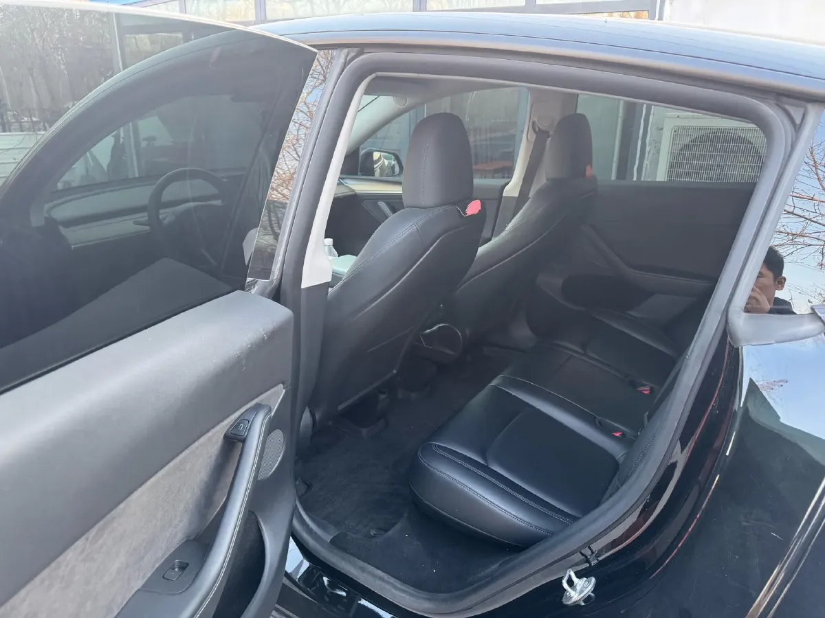 2022 Tesla Model Y BEV 60KWH,autocango,china used car exporter,china ev exporter,chinese used car exporter,chinese used ev exporter