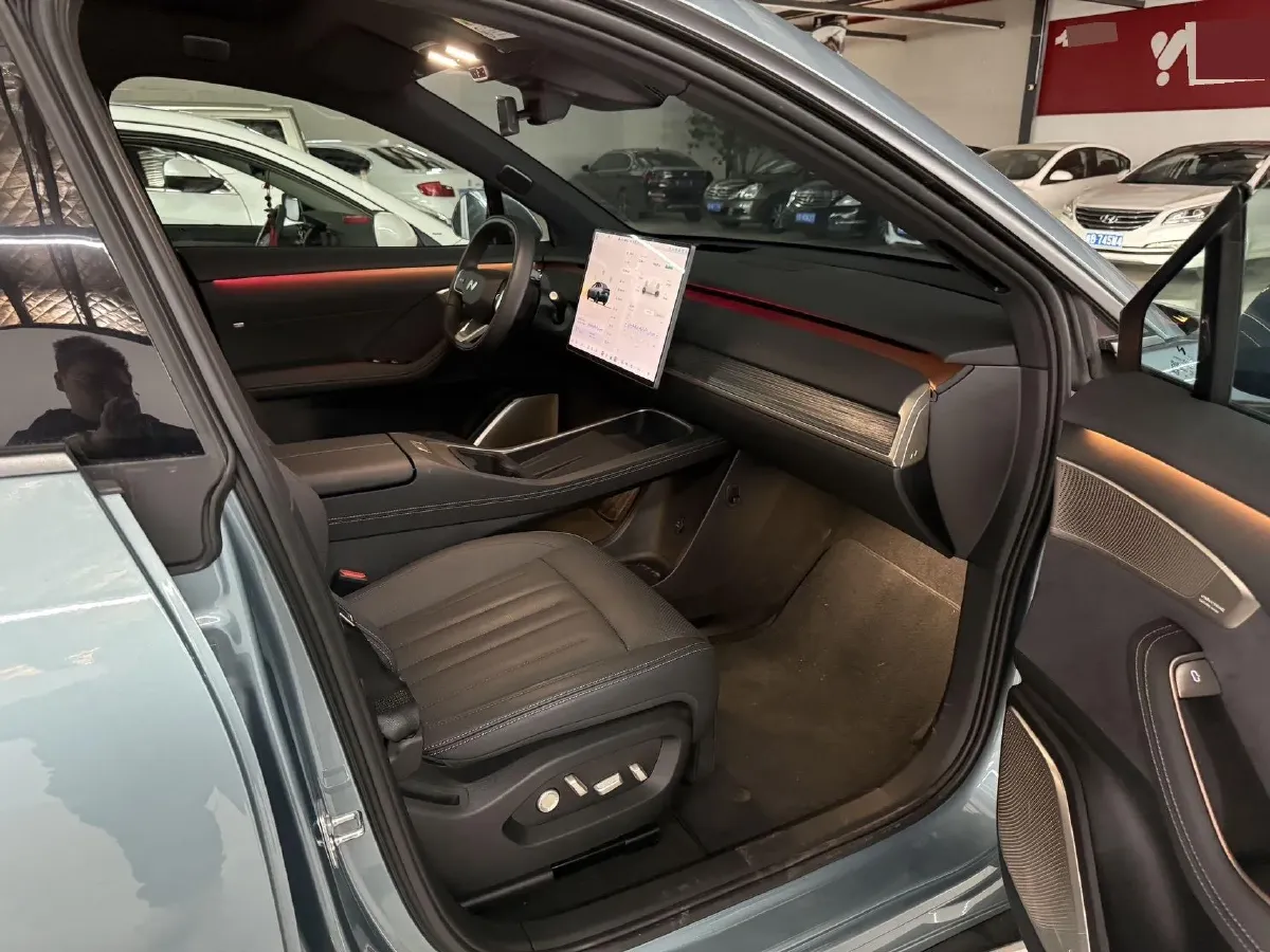 2024 ONVO L60 BEV 60KWH,autocango,china used car exporter,china ev exporter,chinese used car exporter,chinese used ev exporter