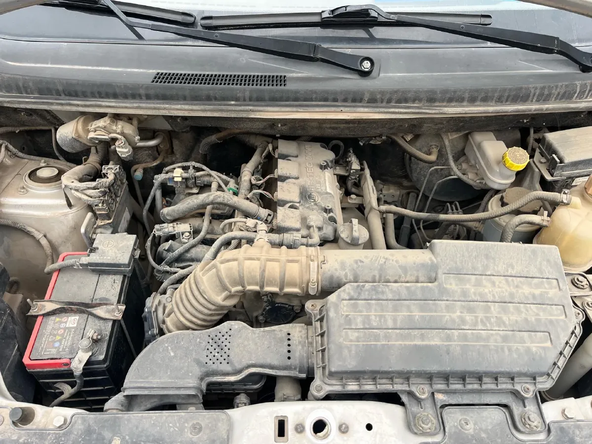 2019 WuLing RongGuang V 1.5L 99HP L4 6MT,autocango,china used car exporter,china ev exporter,chinese used car exporter,chinese used ev exporter