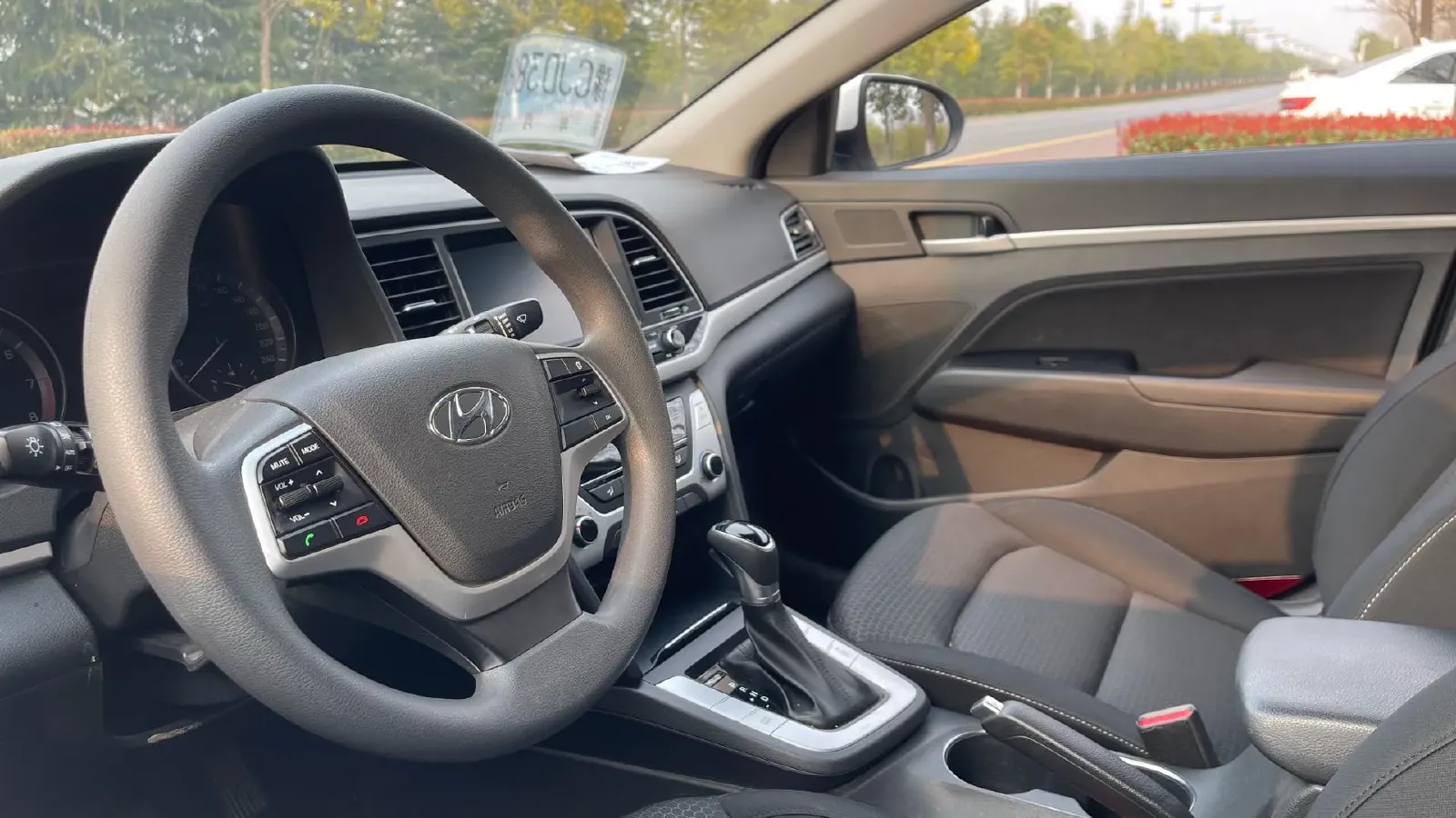 2016 Hyundai Elantra 1.6L 130HP L4 6AT,autocango,china used car exporter,china ev exporter,chinese used car exporter,chinese used ev exporter