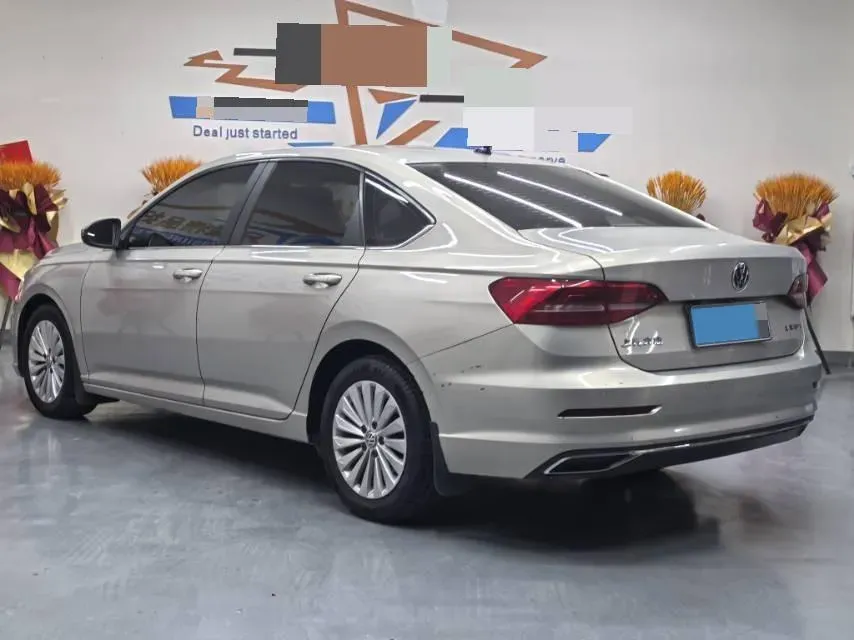 2019 Volkswagen Lavida 1.5L 113HP L4 5MT,autocango,china used car exporter,china ev exporter,chinese used car exporter,chinese used ev exporter