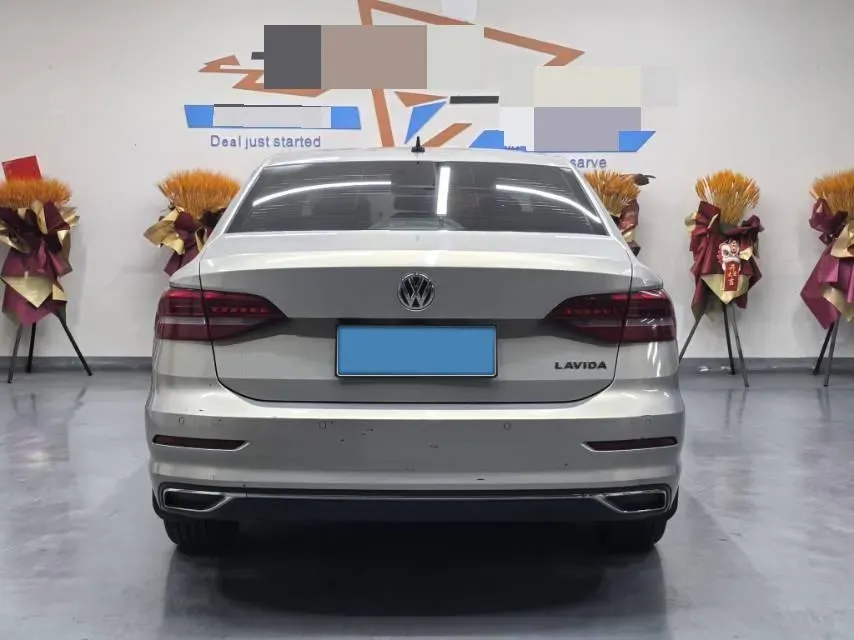 2019 Volkswagen Lavida 1.5L 113HP L4 5MT,autocango,china used car exporter,china ev exporter,chinese used car exporter,chinese used ev exporter