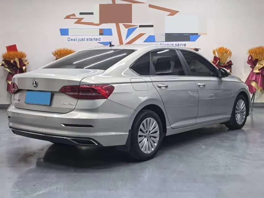2019 Volkswagen Lavida 1.5L 113HP L4 5MT,autocango,china used car exporter,china ev exporter,chinese used car exporter,chinese used ev exporter