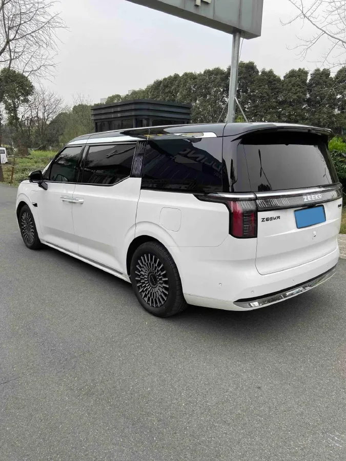 2024 Zeekr 009 BEV 108KWH,autocango,china used car exporter,china ev exporter,chinese used car exporter,chinese used ev exporter