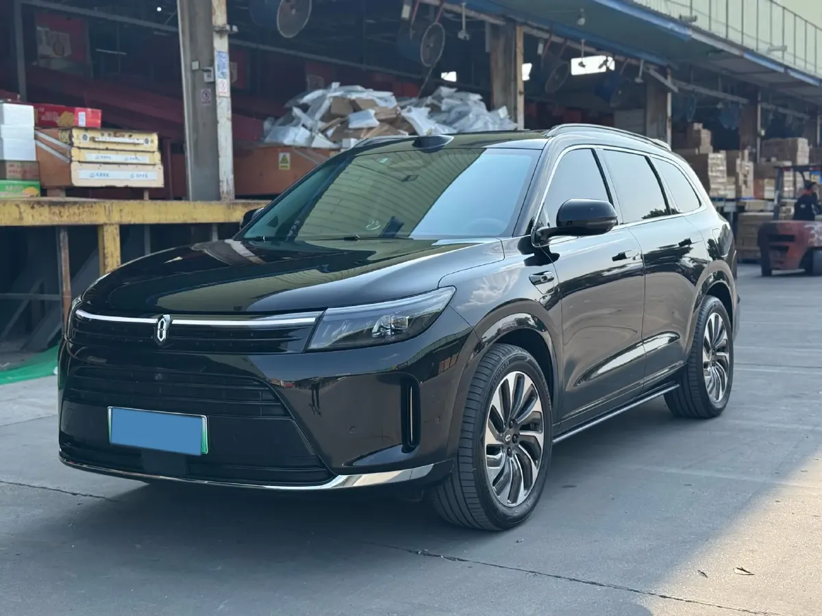2024 AITO AITO M7 1.5T 152HP L4 REEV 40KWH,autocango,china used car exporter,china ev exporter,chinese used car exporter,chinese used ev exporter