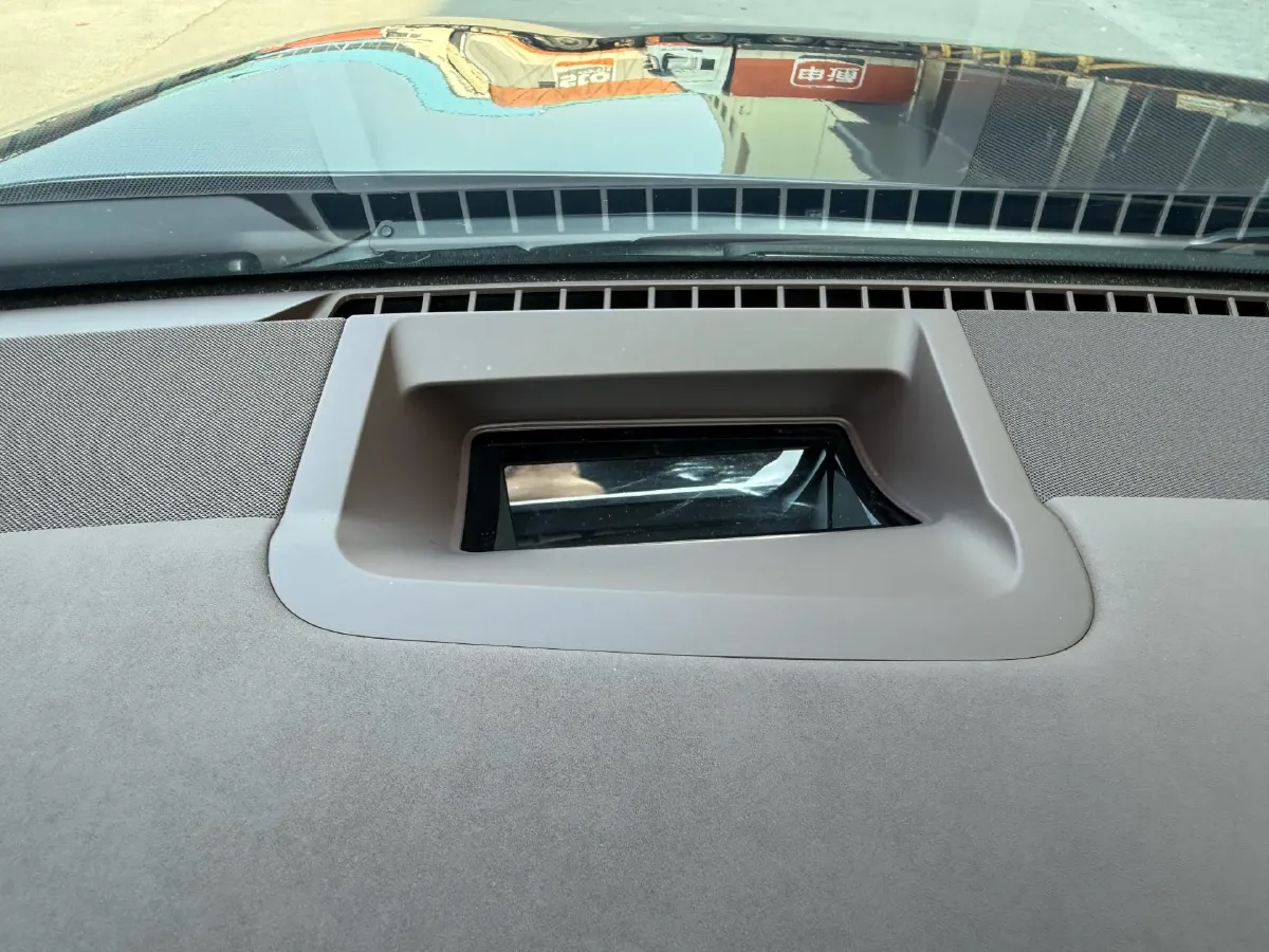 2024 AITO AITO M7 1.5T 152HP L4 REEV 40KWH,autocango,china used car exporter,china ev exporter,chinese used car exporter,chinese used ev exporter