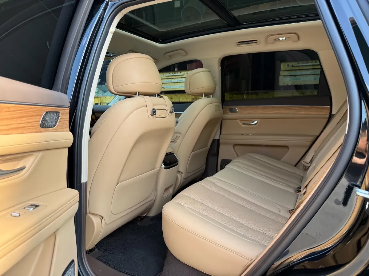 2024 AITO AITO M7 1.5T 152HP L4 REEV 40KWH,autocango,china used car exporter,china ev exporter,chinese used car exporter,chinese used ev exporter