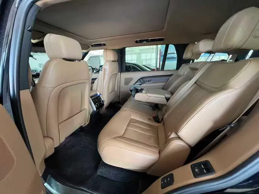 2024 Land Rover Range Rover 3.0T 400HP L6 8AT,autocango,china used car exporter,china ev exporter,chinese used car exporter,chinese used ev exporter