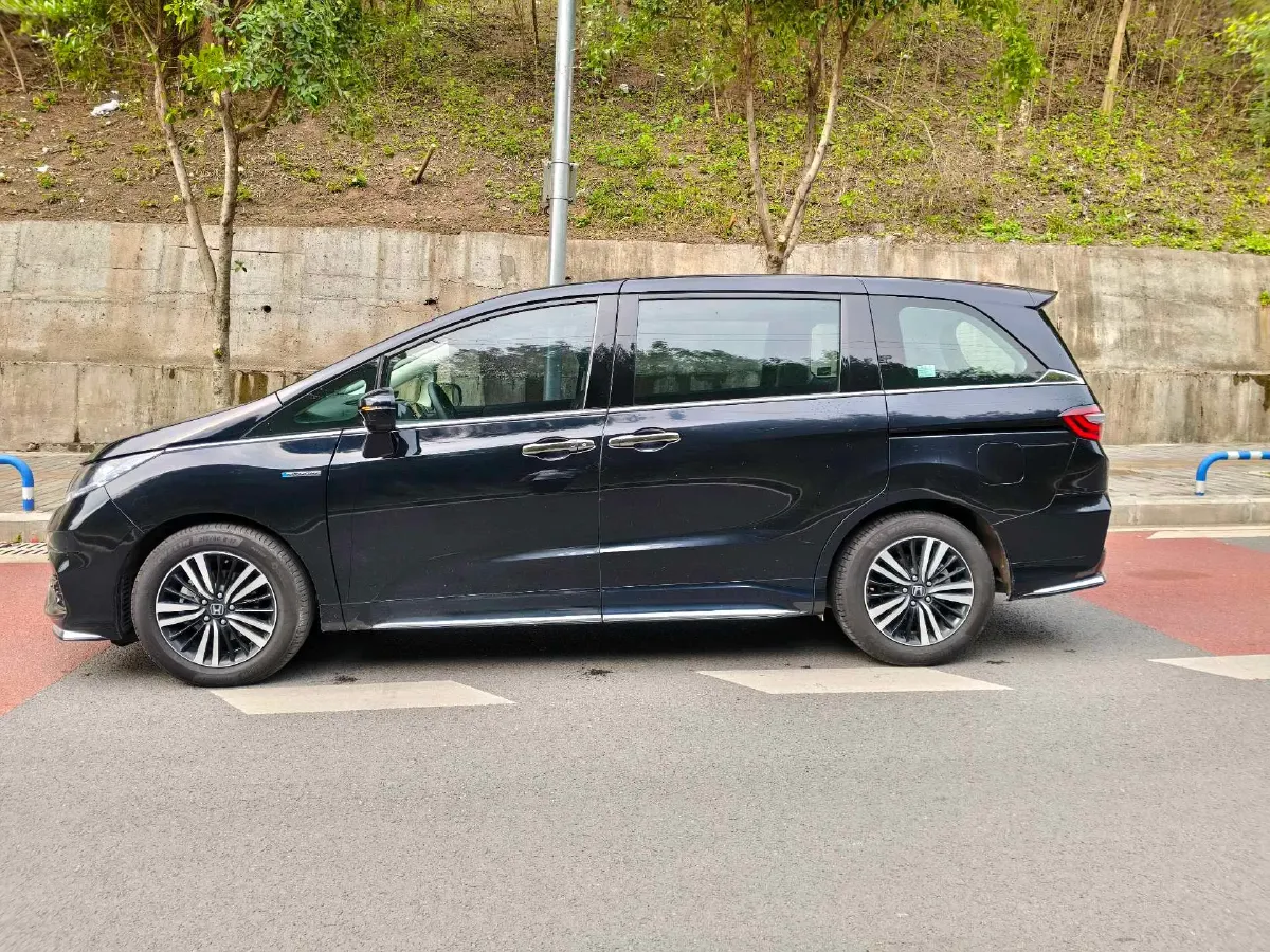 2021 Honda Odyssey 2.0L 146HP L4 E-CVT Hybrid,autocango,china used car exporter,china ev exporter,chinese used car exporter,chinese used ev exporter