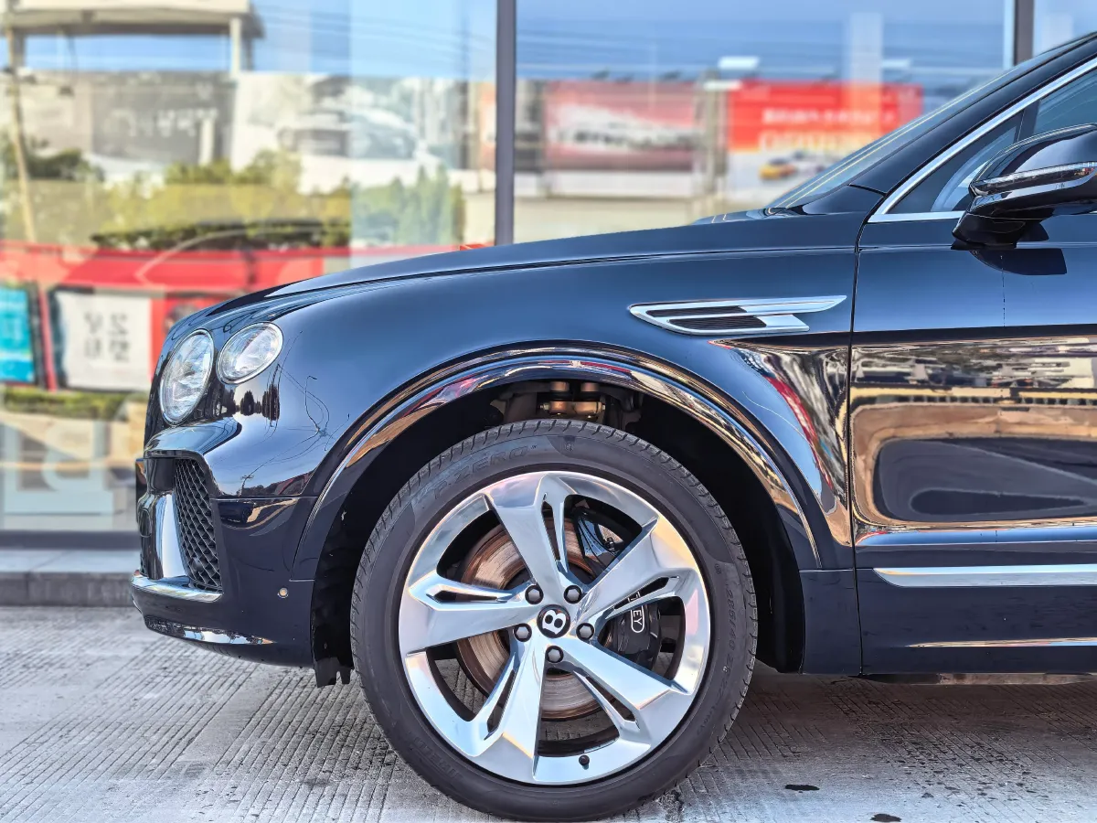 2022 Bentley Bentayga 4.0T 550HP V8 8AT,autocango,china used car exporter,china ev exporter,chinese used car exporter,chinese used ev exporter