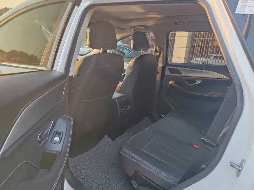 2021 Jetour X90 Plus 1.6T 197HP L4 7DCT,autocango,china used car exporter,china ev exporter,chinese used car exporter,chinese used ev exporter