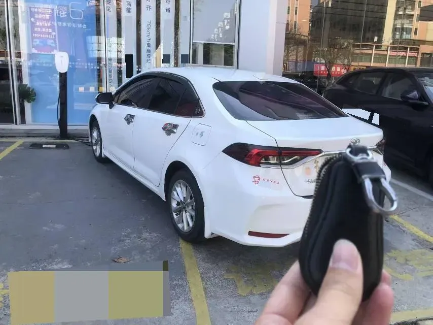 2021 Toyota Corolla 1.2T 116HP L4 CVT,autocango,china used car exporter,china ev exporter,chinese used car exporter,chinese used ev exporter