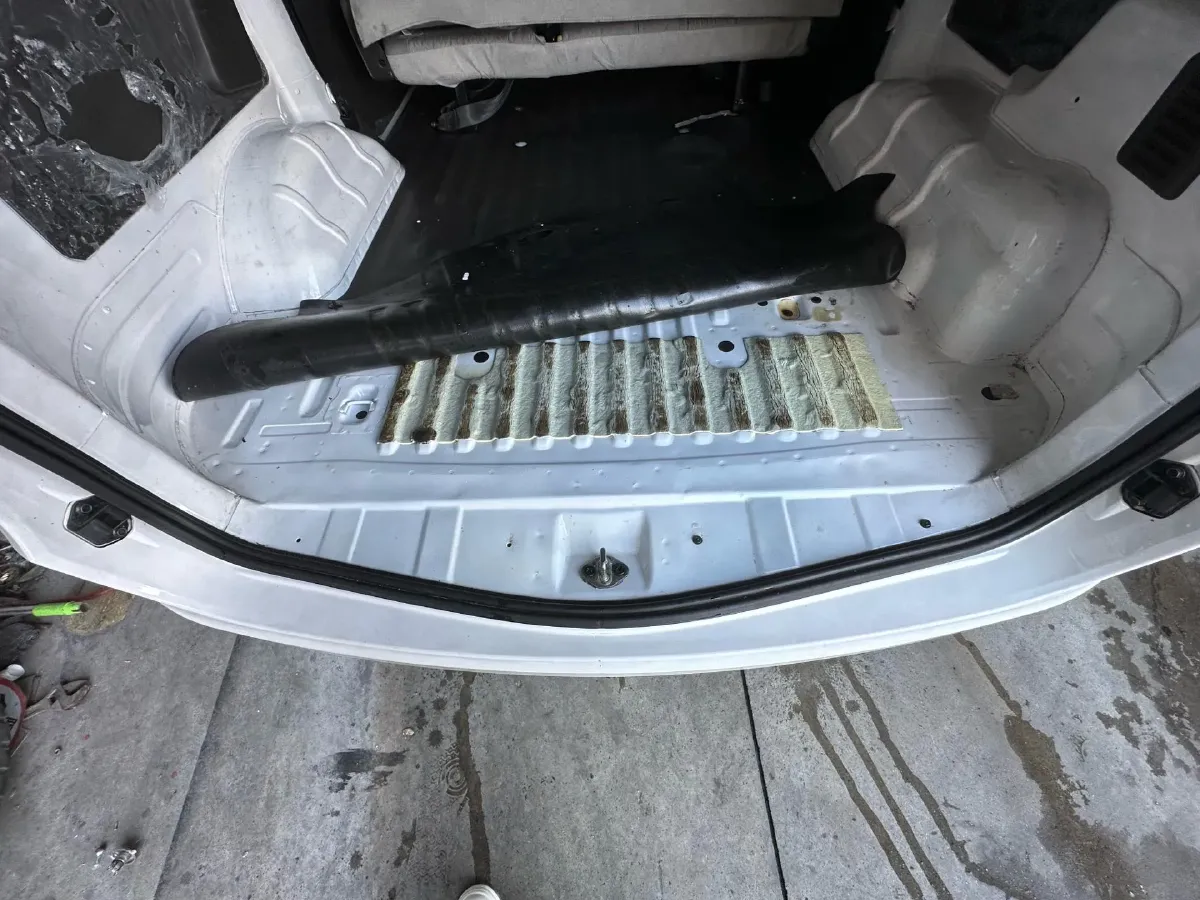 2021 Yema SiPaiKa 1.5L 109HP L4 5MT,autocango,china used car exporter,china ev exporter,chinese used car exporter,chinese used ev exporter