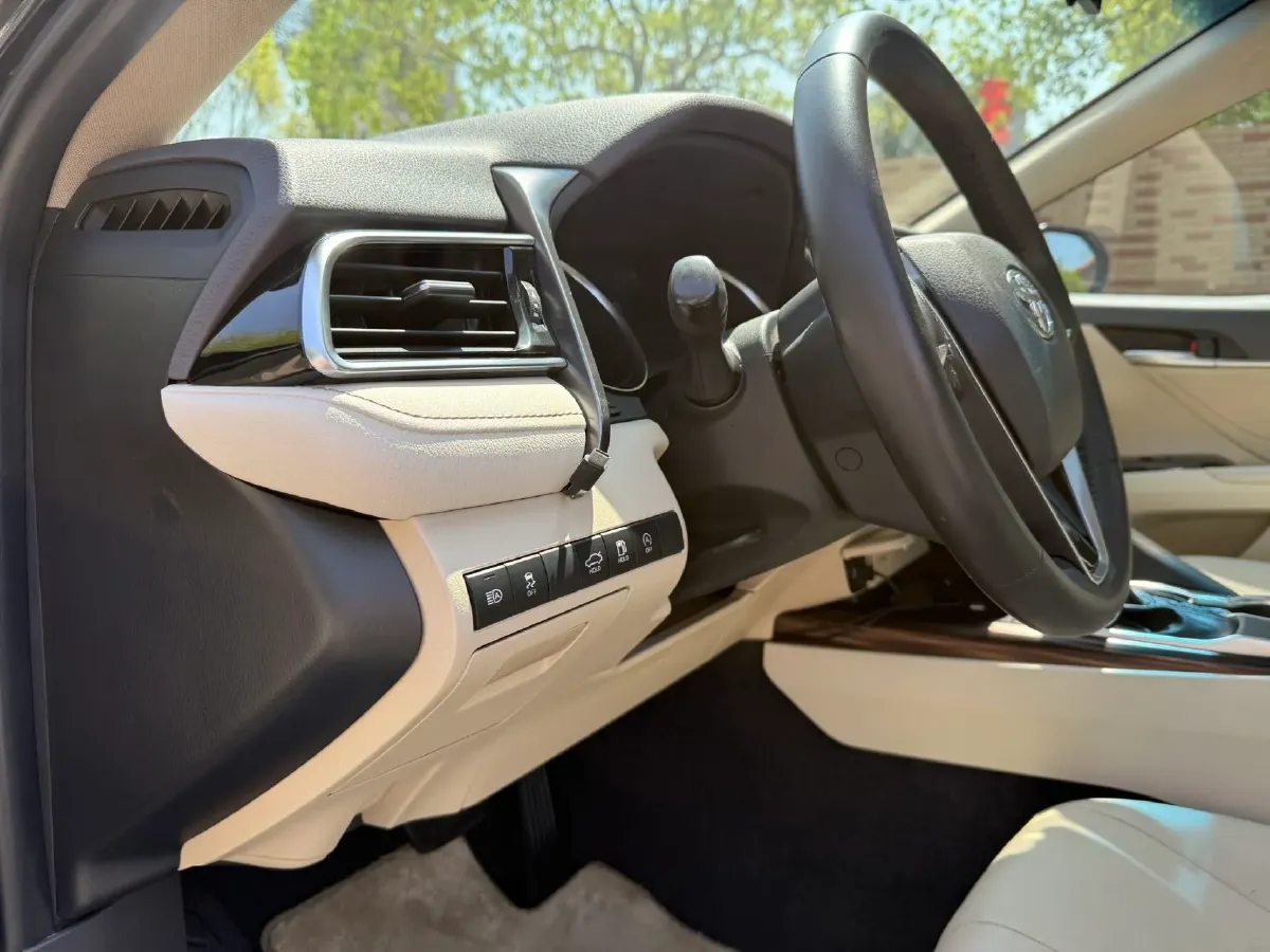 2019 Toyota Camry 2.0L 178HP L4 CVT,autocango,china used car exporter,china ev exporter,chinese used car exporter,chinese used ev exporter