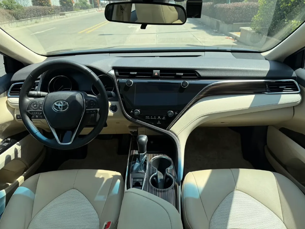 2019 Toyota Camry 2.0L 178HP L4 CVT,autocango,china used car exporter,china ev exporter,chinese used car exporter,chinese used ev exporter