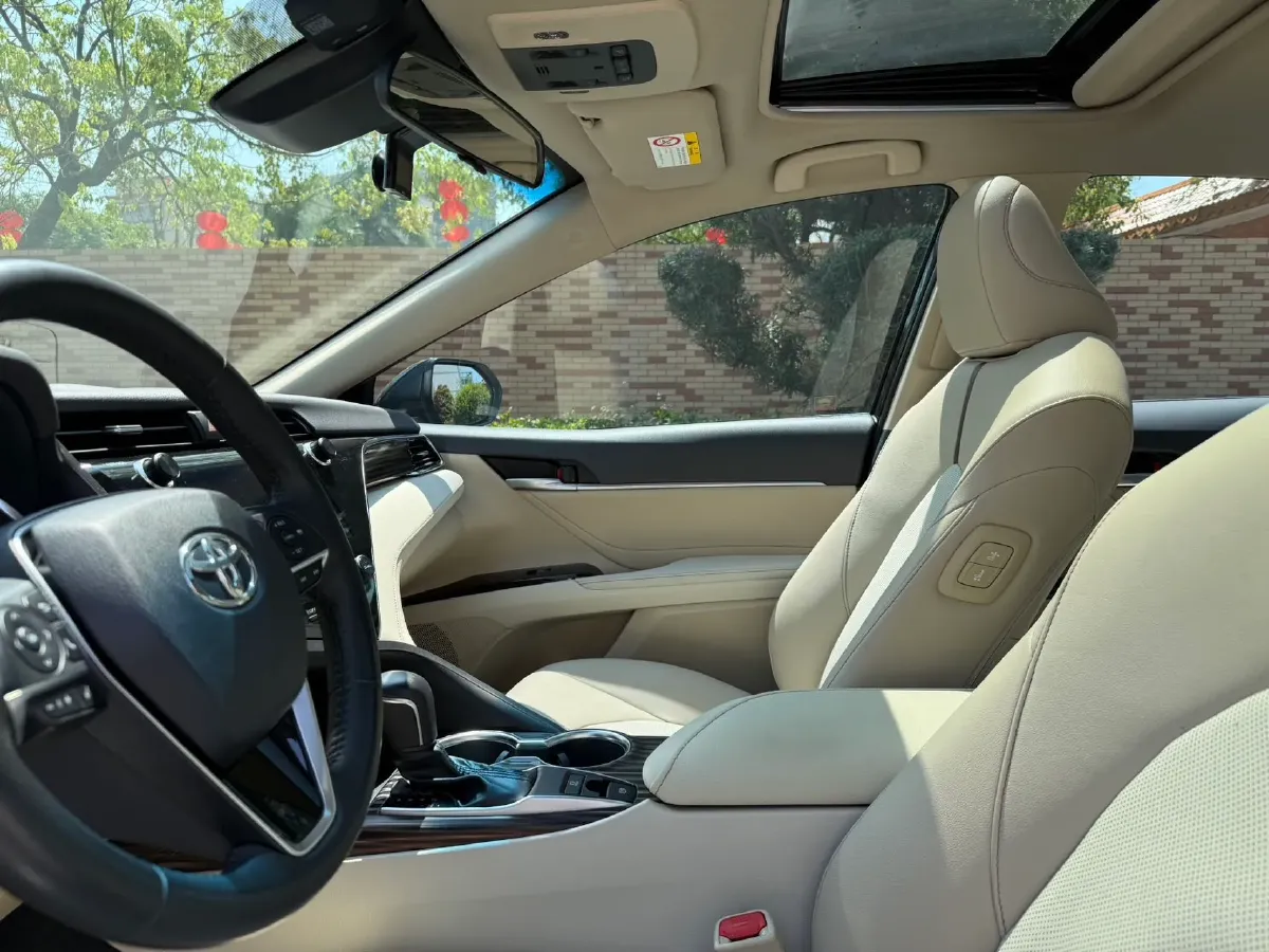 2019 Toyota Camry 2.0L 178HP L4 CVT,autocango,china used car exporter,china ev exporter,chinese used car exporter,chinese used ev exporter