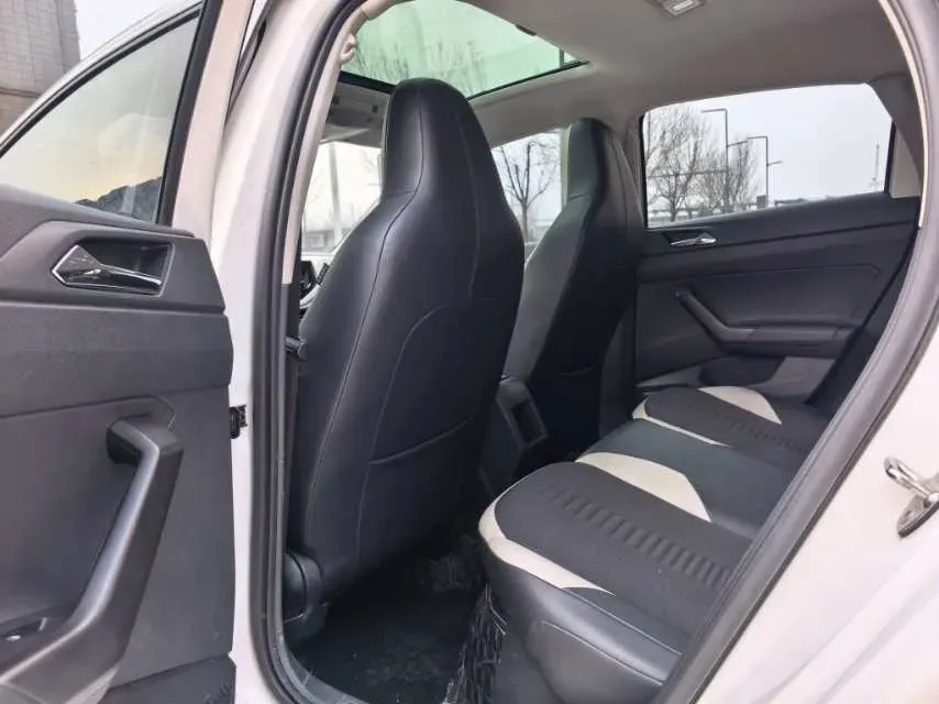 2021 Haval H6 1.5T 169HP L4 7DCT,autocango,china used car exporter,china ev exporter,chinese used car exporter,chinese used ev exporter