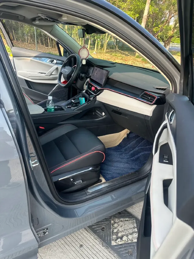 2023 LYNK&CO 06 1.5T 181HP L4 7DCT,autocango,china used car exporter,china ev exporter,chinese used car exporter,chinese used ev exporter