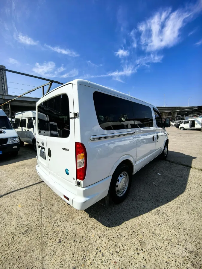 2021 MAXUS XinTu V80 2.0T 139HP L4 6MT,autocango,china used car exporter,china ev exporter,chinese used car exporter,chinese used ev exporter