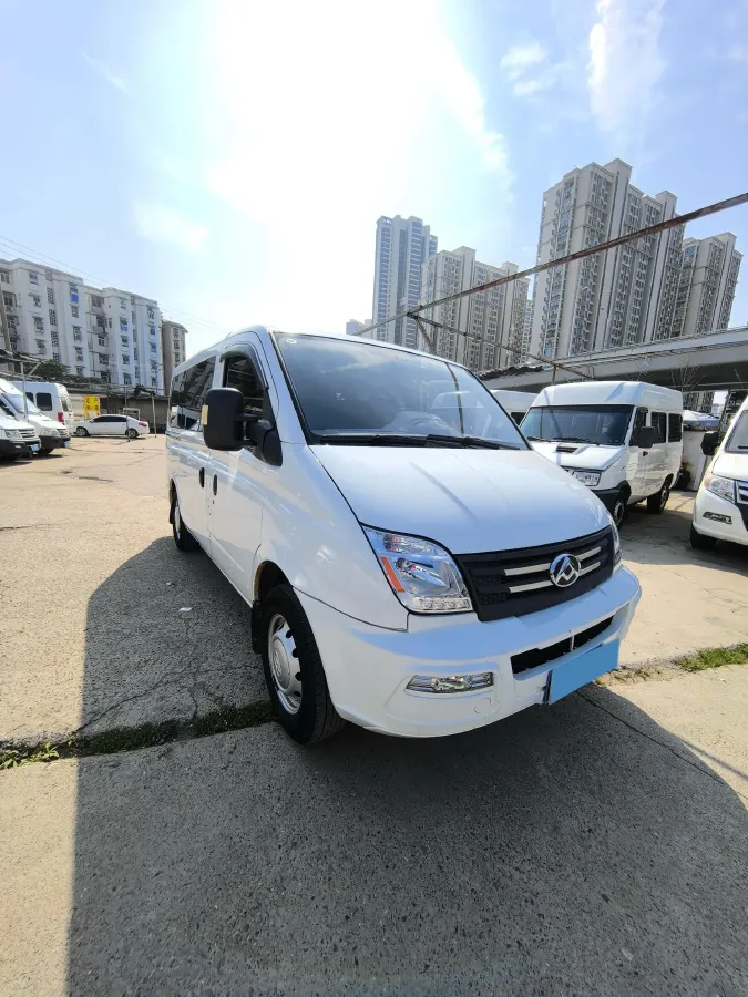 2021 MAXUS XinTu V80 2.0T 139HP L4 6MT,autocango,china used car exporter,china ev exporter,chinese used car exporter,chinese used ev exporter