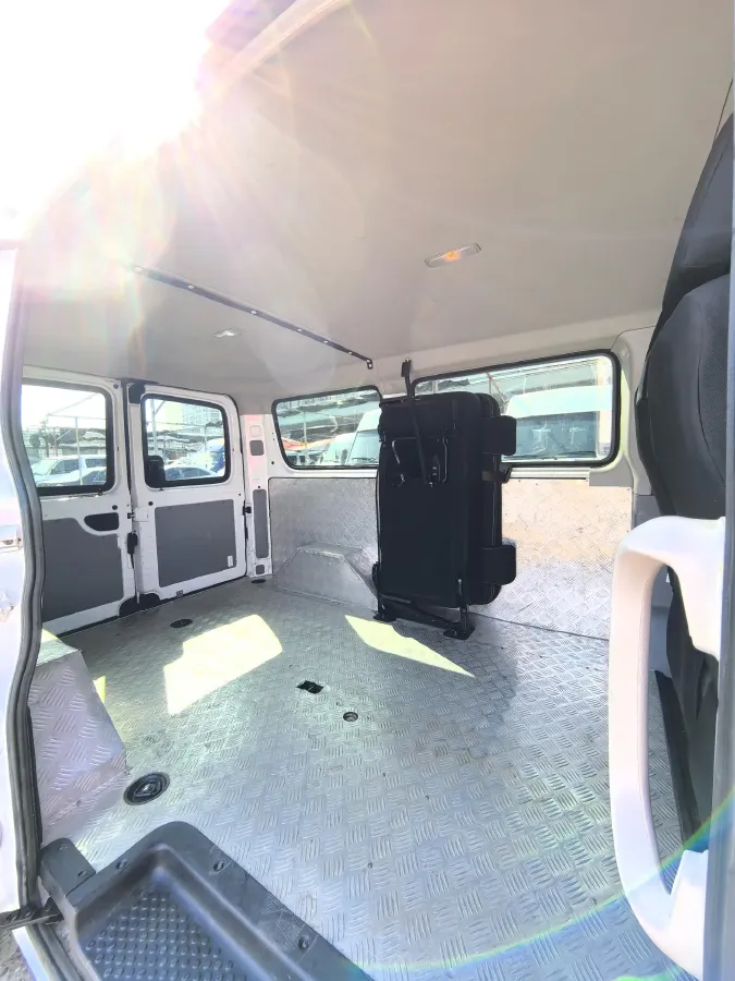 2021 MAXUS XinTu V80 2.0T 139HP L4 6MT,autocango,china used car exporter,china ev exporter,chinese used car exporter,chinese used ev exporter