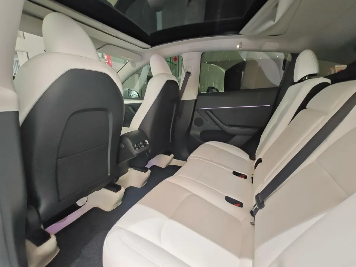 2022 Tesla Model Y BEV 60KWH,autocango,china used car exporter,china ev exporter,chinese used car exporter,chinese used ev exporter