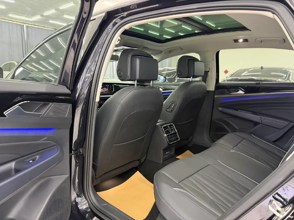 2022 Tesla Model 3 BEV 60KWH,autocango,china used car exporter,china ev exporter,chinese used car exporter,chinese used ev exporter