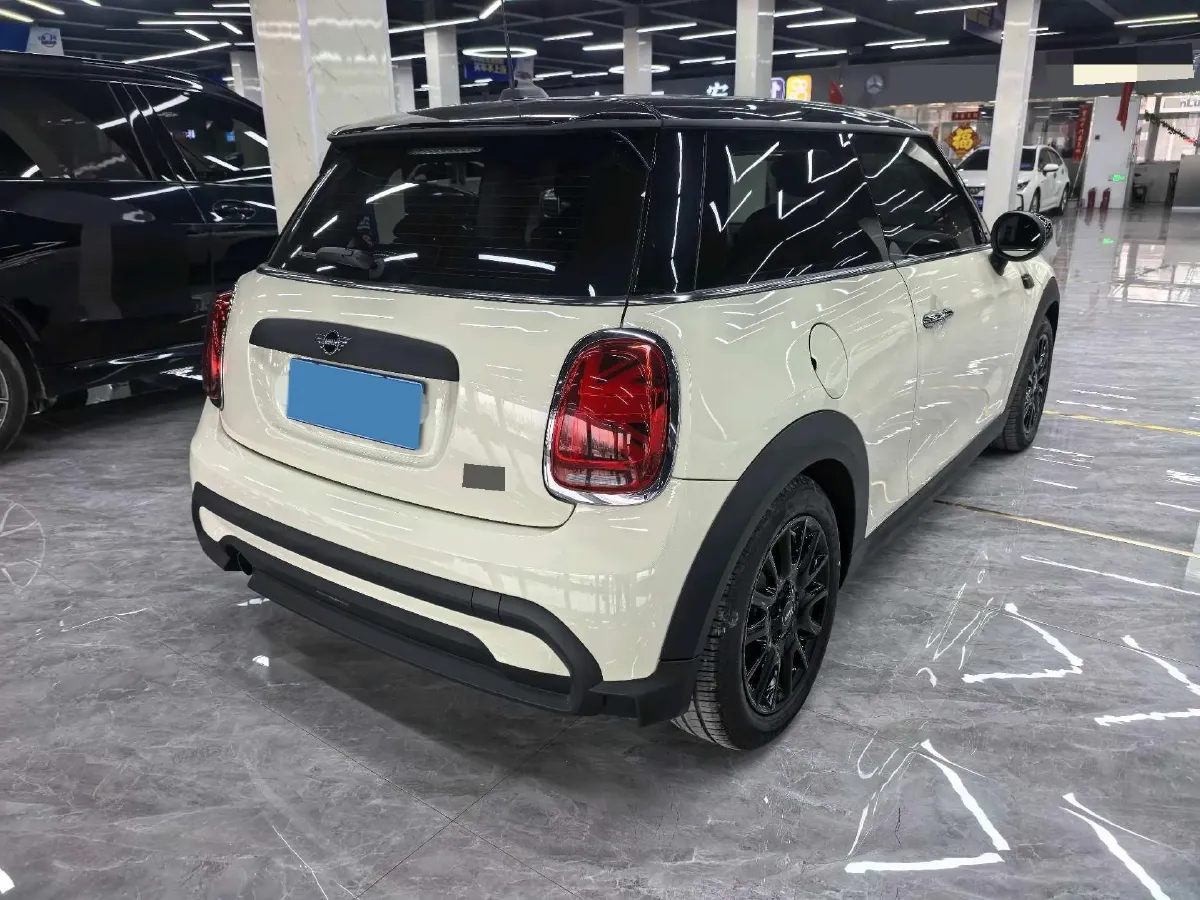 2022 MINI MINI 1.5T 102HP L3 7DCT,autocango,china used car exporter,china ev exporter,chinese used car exporter,chinese used ev exporter