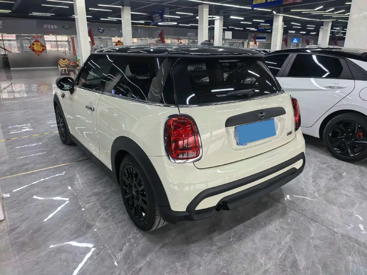 2022 MINI MINI 1.5T 102HP L3 7DCT,autocango,china used car exporter,china ev exporter,chinese used car exporter,chinese used ev exporter