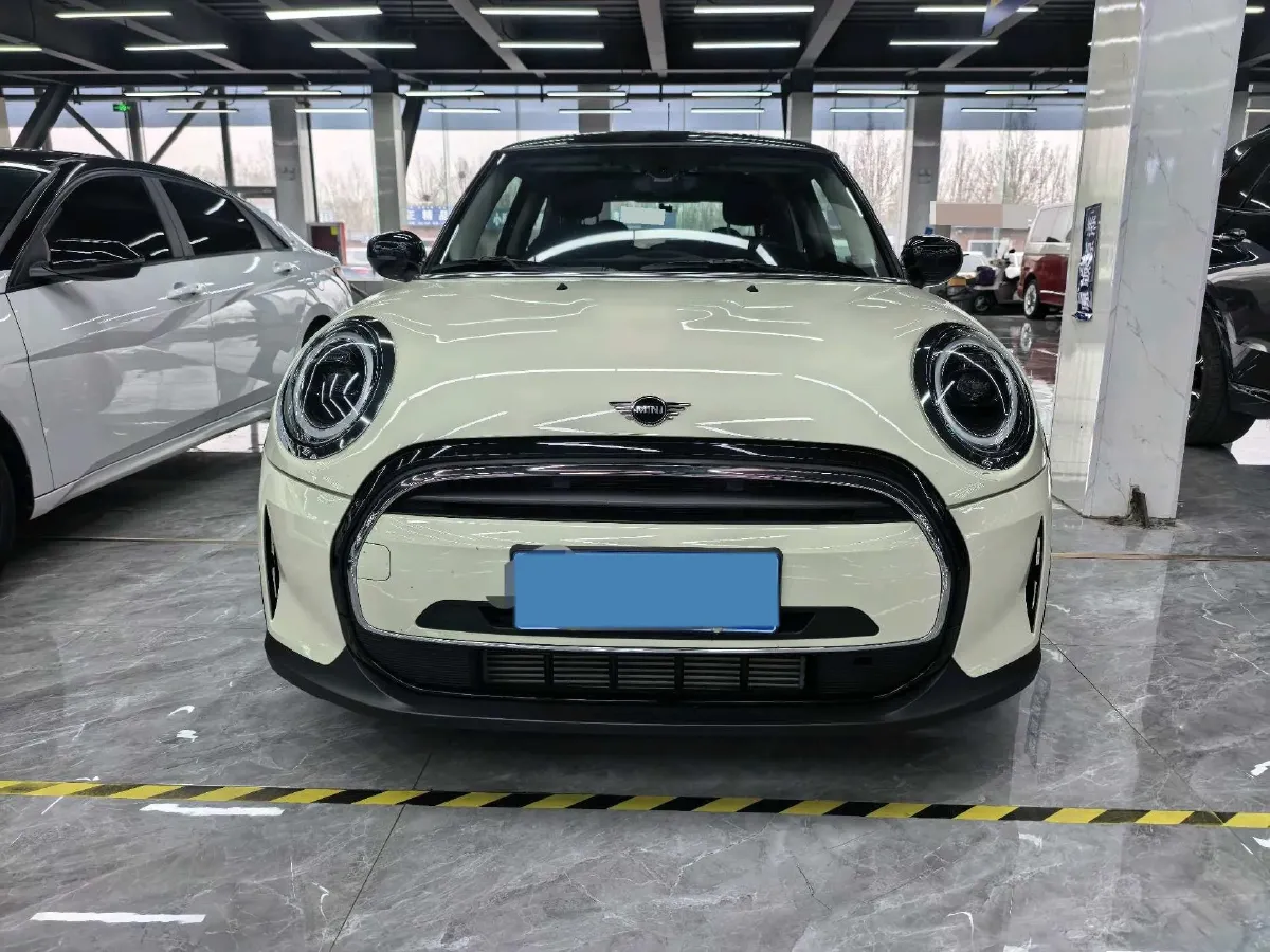 2022 MINI MINI 1.5T 102HP L3 7DCT,autocango,china used car exporter,china ev exporter,chinese used car exporter,chinese used ev exporter