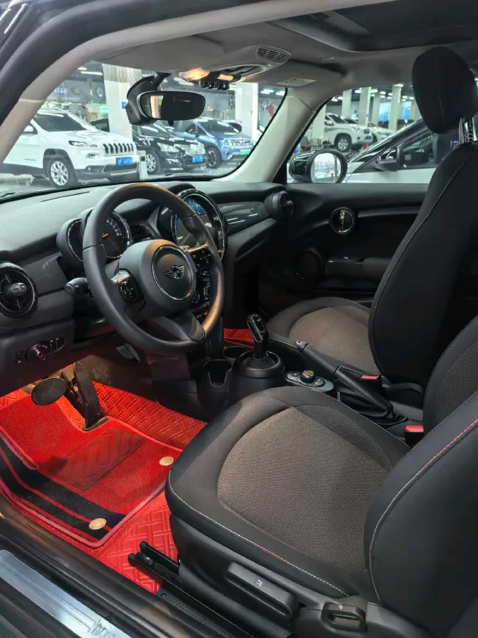 2022 MINI MINI 1.5T 102HP L3 7DCT,autocango,china used car exporter,china ev exporter,chinese used car exporter,chinese used ev exporter