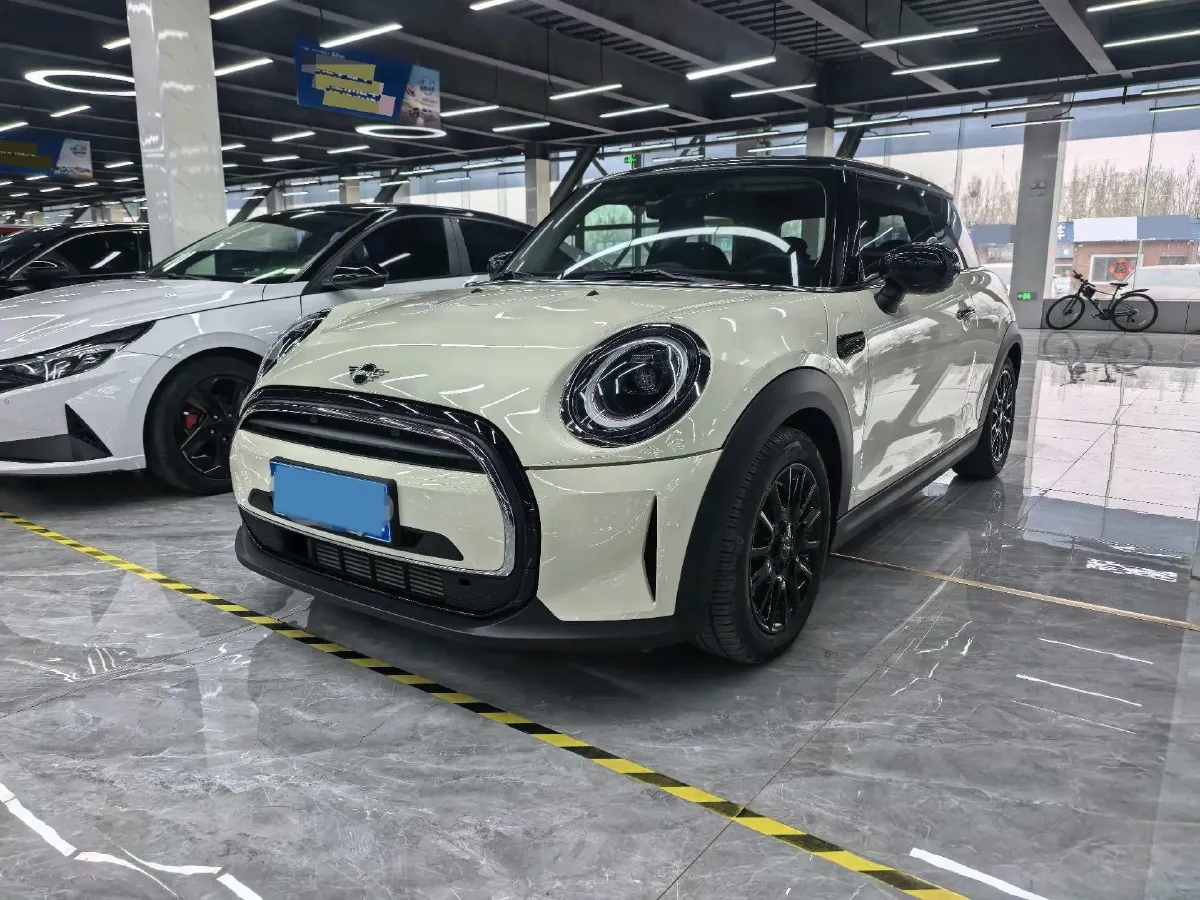 2022 MINI MINI 1.5T 102HP L3 7DCT,autocango,china used car exporter,china ev exporter,chinese used car exporter,chinese used ev exporter