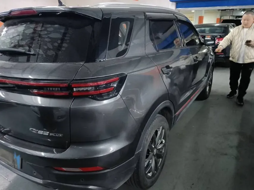 2022 ChangAn Oshan X7 Plus 1.5T 188HP L4 7DCT,autocango,china used car exporter,china ev exporter,chinese used car exporter,chinese used ev exporter