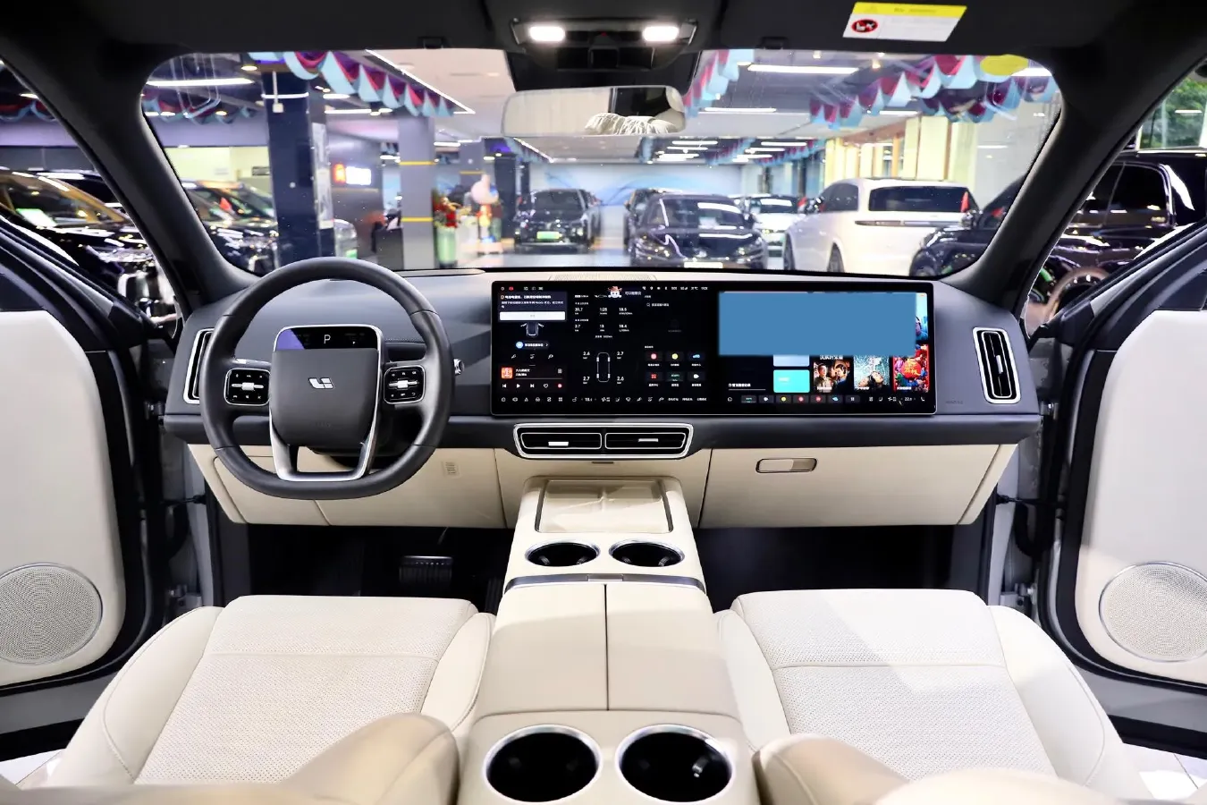 2024 Ford Bronco 2.3T 275HP L4 10AT,autocango,china used car exporter,china ev exporter,chinese used car exporter,chinese used ev exporter