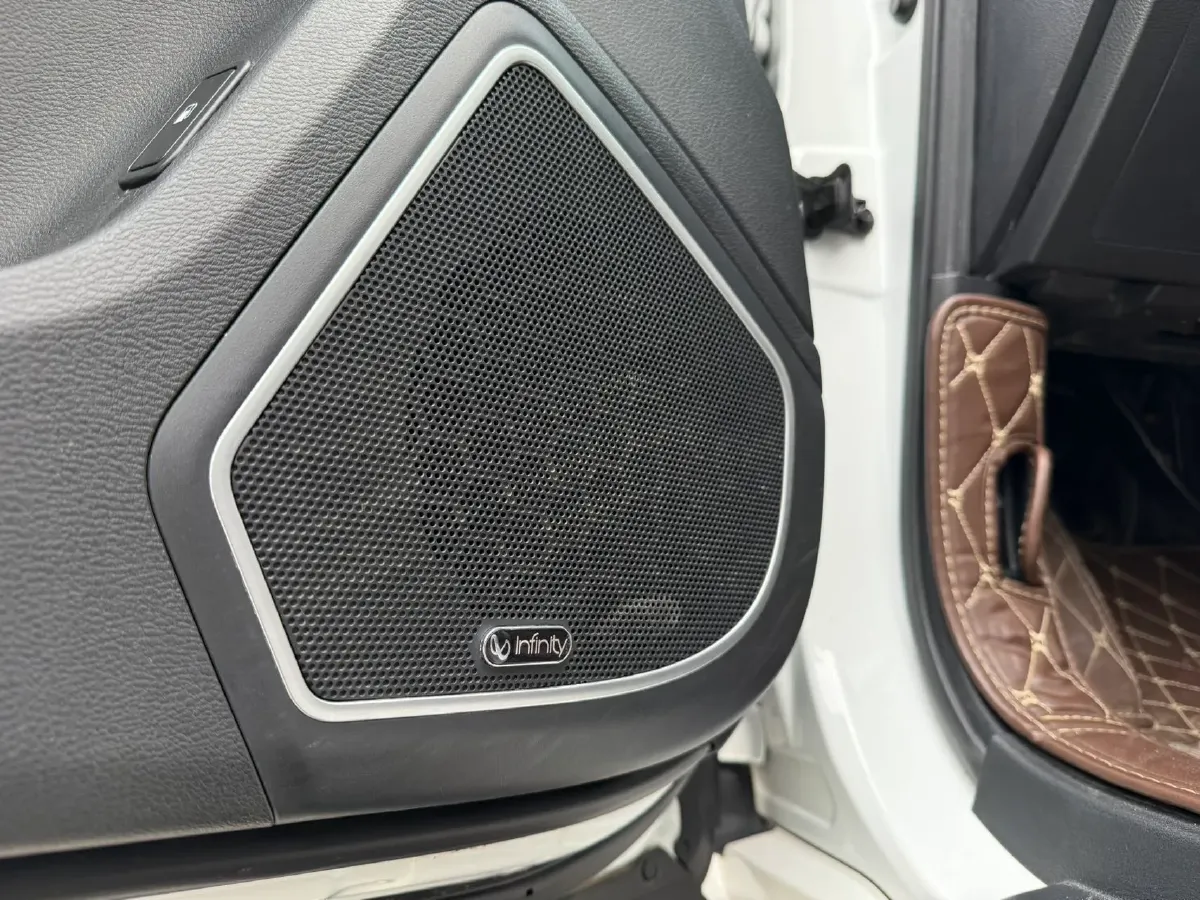 2017 Haval H9 2.0T 252HP L4 8AT,autocango,china used car exporter,china ev exporter,chinese used car exporter,chinese used ev exporter