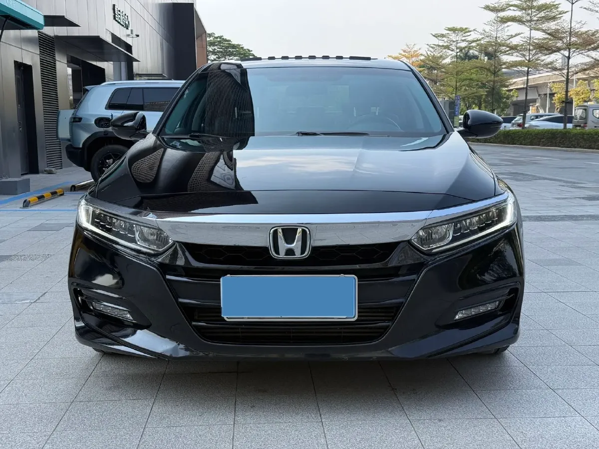 2021 Honda Accord 1.5T 194HP L4 CVT,autocango,china used car exporter,china ev exporter,chinese used car exporter,chinese used ev exporter