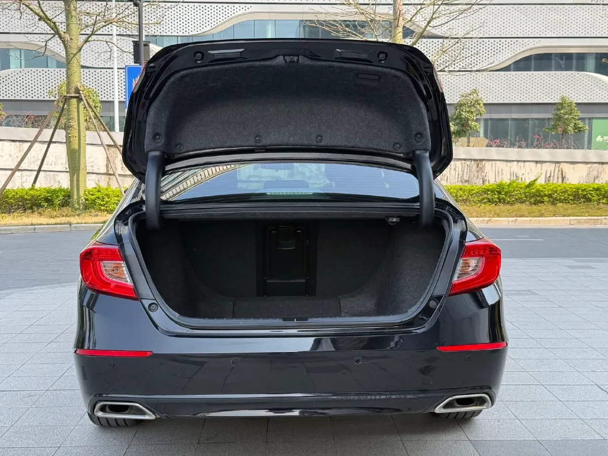 2021 Honda Accord 1.5T 194HP L4 CVT,autocango,china used car exporter,china ev exporter,chinese used car exporter,chinese used ev exporter