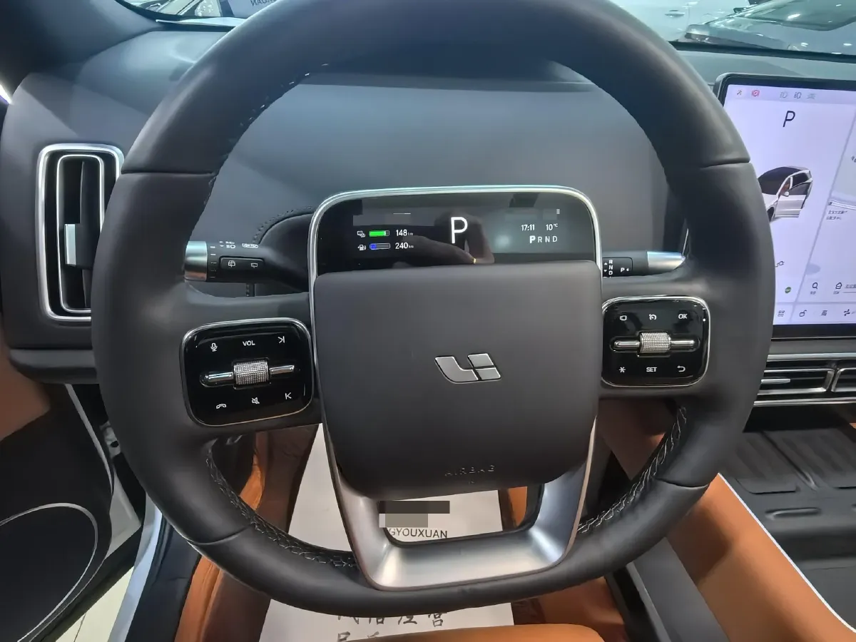 2024 Li L6 Range Extended 154HP L4 REEV 36.8KWH,autocango,china used car exporter,china ev exporter,chinese used car exporter,chinese used ev exporter