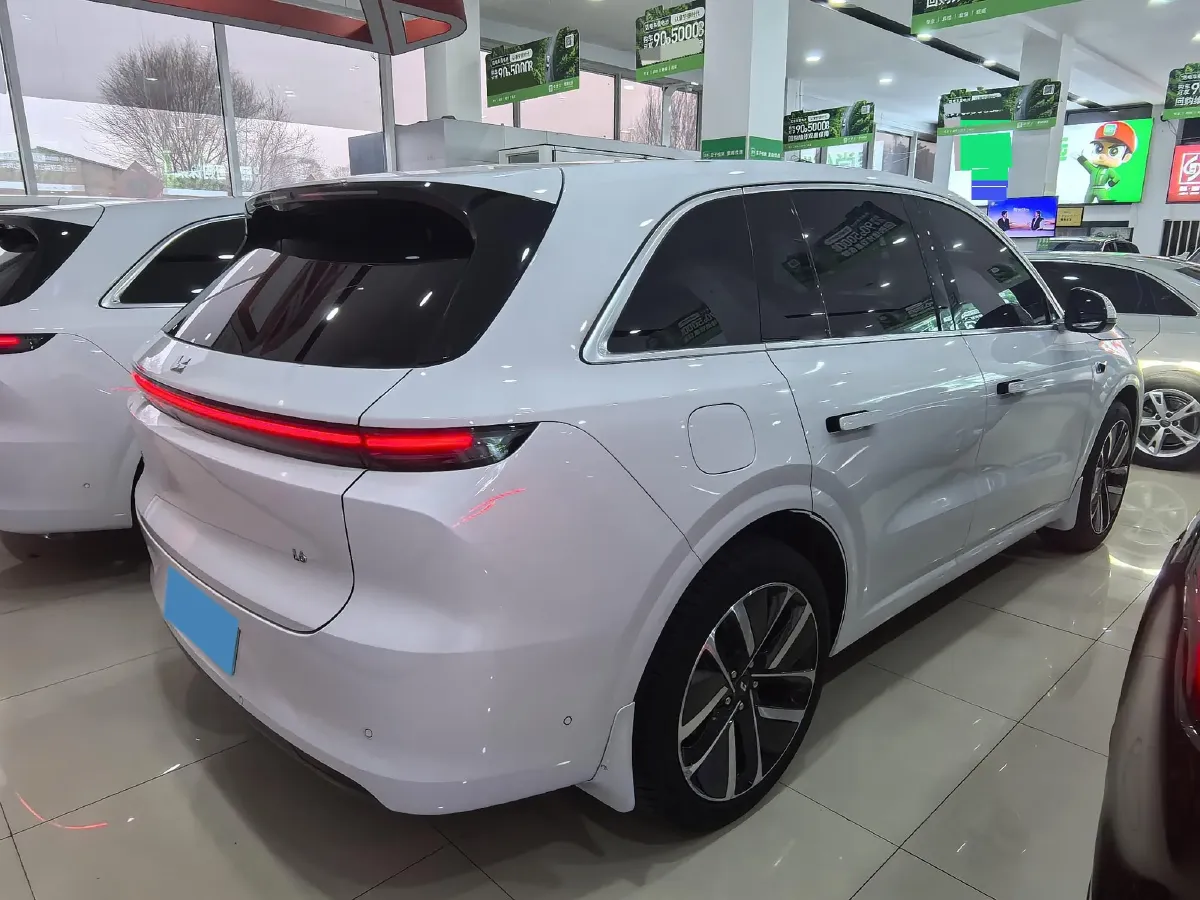 2024 Li L6 Range Extended 154HP L4 REEV 36.8KWH,autocango,china used car exporter,china ev exporter,chinese used car exporter,chinese used ev exporter