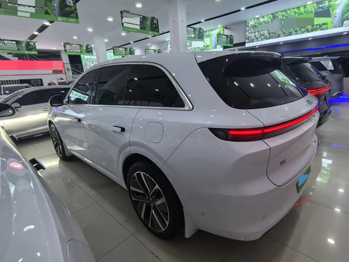 2024 Li L6 Range Extended 154HP L4 REEV 36.8KWH,autocango,china used car exporter,china ev exporter,chinese used car exporter,chinese used ev exporter