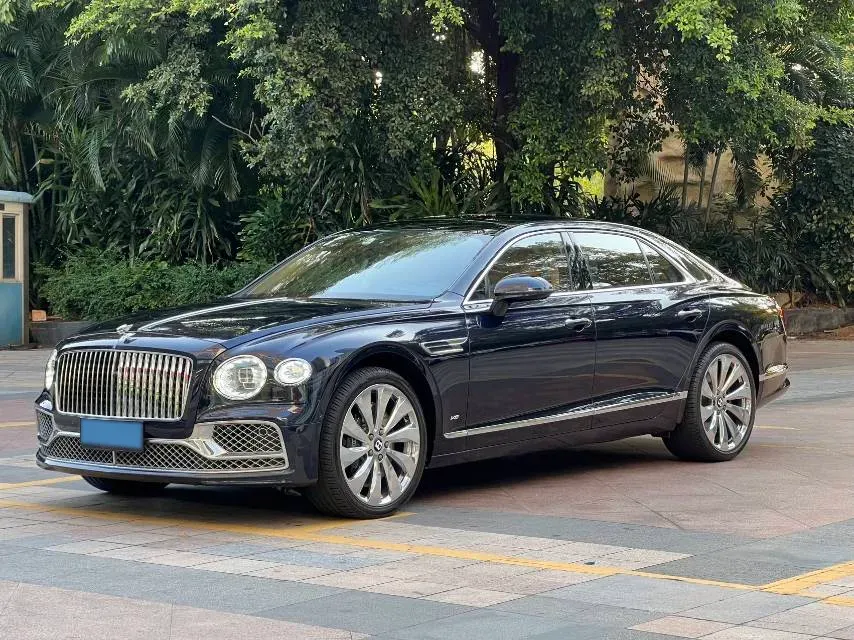 2022 Bentley Flying Spur 4.0T 550HP V8 8DCT,autocango,china used car exporter,china ev exporter,chinese used car exporter,chinese used ev exporter