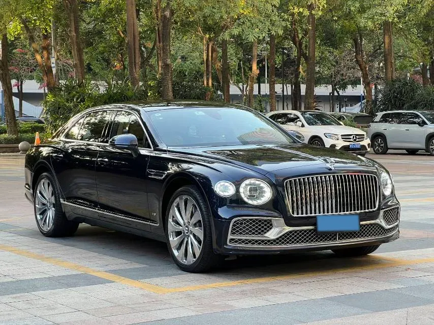 2022 Bentley Flying Spur 4.0T 550HP V8 8DCT,autocango,china used car exporter,china ev exporter,chinese used car exporter,chinese used ev exporter