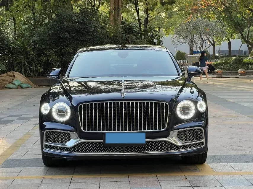 2022 Bentley Flying Spur 4.0T 550HP V8 8DCT,autocango,china used car exporter,china ev exporter,chinese used car exporter,chinese used ev exporter