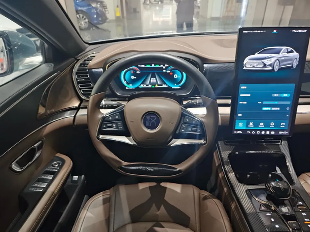 2020 WEY VV7 2.0T 227HP L4 7DCT PHEV,autocango,china used car exporter,china ev exporter,chinese used car exporter,chinese used ev exporter