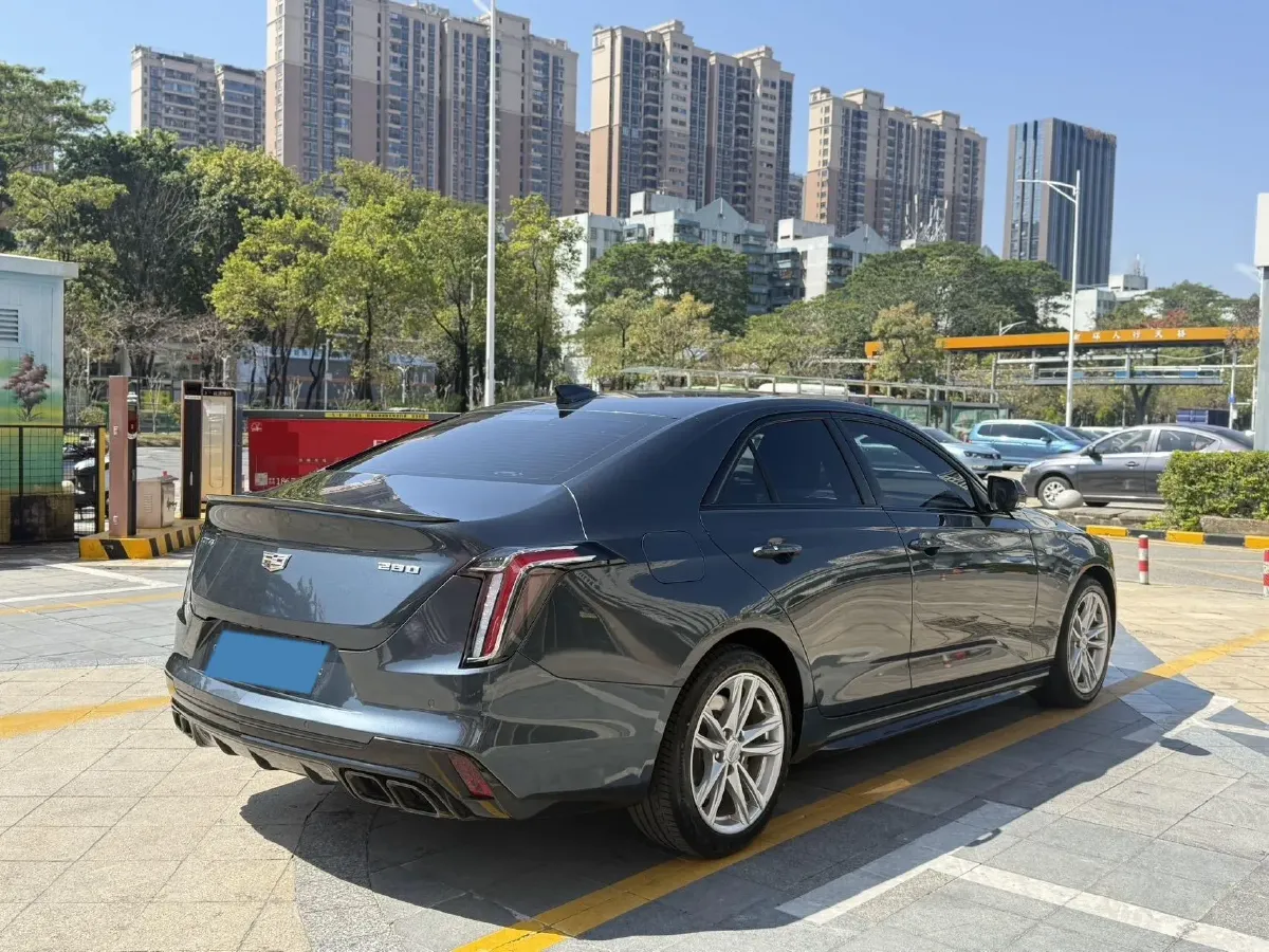 2021 Cadillac CT4 2.0T 237HP L4 8AT,autocango,china used car exporter,china ev exporter,chinese used car exporter,chinese used ev exporter