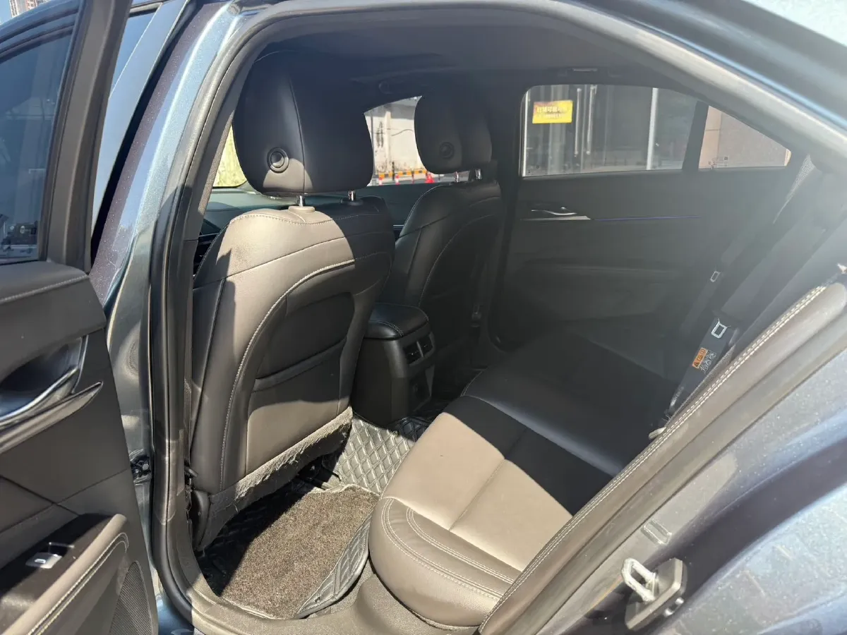 2021 Cadillac CT4 2.0T 237HP L4 8AT,autocango,china used car exporter,china ev exporter,chinese used car exporter,chinese used ev exporter