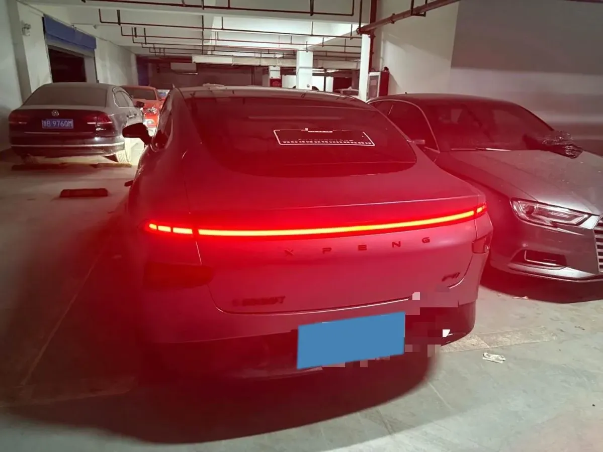 2022 Xpeng P7 BEV 70.8KWH,autocango,china used car exporter,china ev exporter,chinese used car exporter,chinese used ev exporter