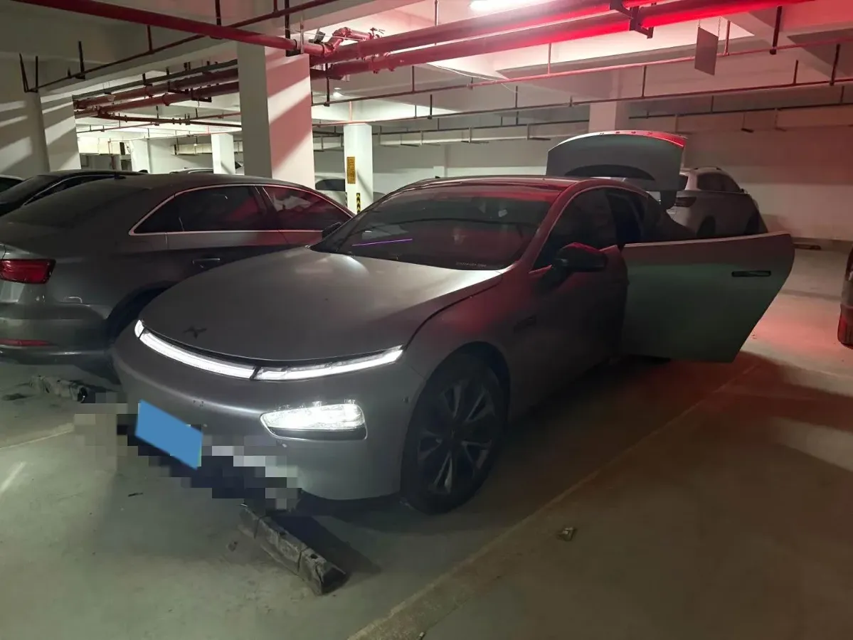 2022 Xpeng P7 BEV 70.8KWH,autocango,china used car exporter,china ev exporter,chinese used car exporter,chinese used ev exporter