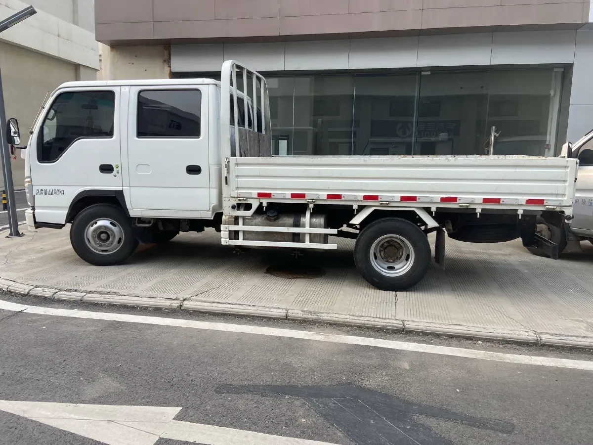 2025 Isuzu Light Truck 5MT,autocango,china used car exporter,china ev exporter,chinese used car exporter,chinese used ev exporter